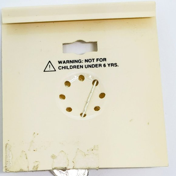 Cat Kitten Wearing Santa Hat Holding Dangling Fish Holiday Christmas Pin Brooch - Picture 4 of 6